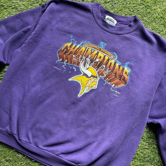 NFL Men's Purple Sweatshirt - Picture 2 of 3